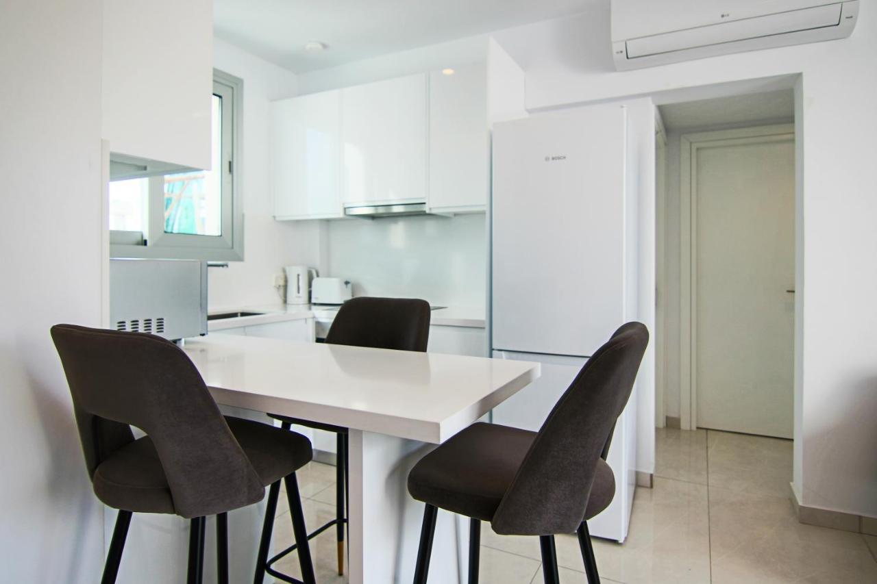 Phaedrus Living - Seaside Executive Flat Harbour 202 Apartment Paphos Exterior photo
